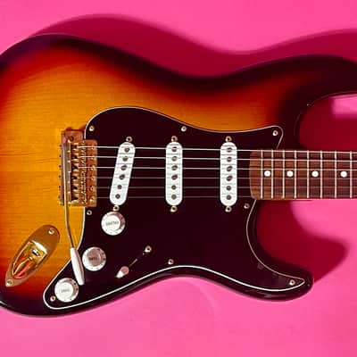 Fender Stratocaster SRV artists series 1998 - vintage sunburst image 1