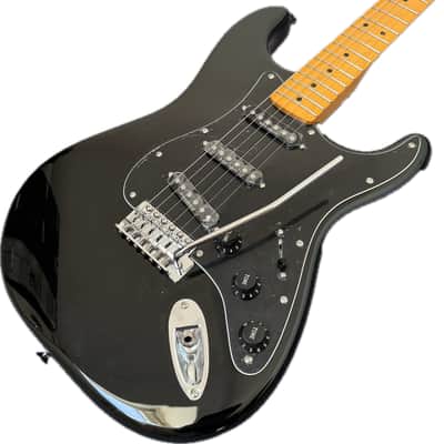 Squier Vintage Modified '70s Stratocaster with Maple Fretboard 2012 - Black image 1