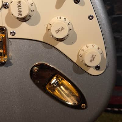 Fender 2024 Robert Cray Artist Series Signature Stratocaster Inca Silver w/ American Vintage '62 Reissue Pickguard image 7