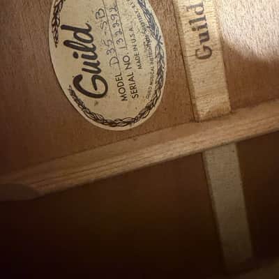 Guild D-35 1974 - 1986 - Sunburst image 12