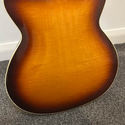 Isana Hollowbody Late-60s - Sunburst image 4