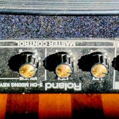 Roland KC 60 AMP image 2
