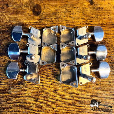 Economy 3x3 Embossed Covered Gear Tuners *MISSING ONE COVER* (1980-2000s - Chrome) image 2