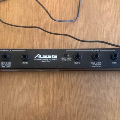 Alesis 3630 Dual-Channel Compressor / Limiter 2001 - with AC adapter plug typeA - Black image 4