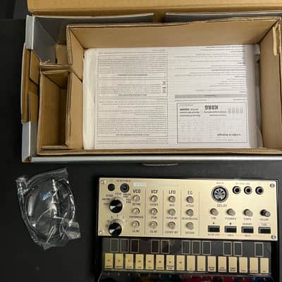 Korg Volca Keys Analog Loop Synthesizer 2013 - Present - Gold/Black image 3