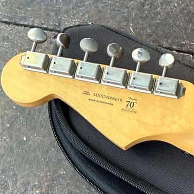 Fender Player II Stratocaster 2024 - Present - Transparent Cherry Burst image 8