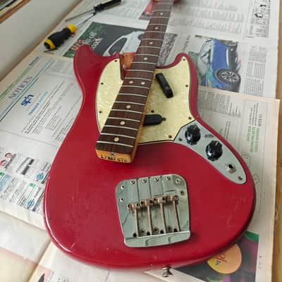 Vintage ALL ORIGINAL Fender Mustang Bass 1967 - Nitro Finish - Dakota Red image 12