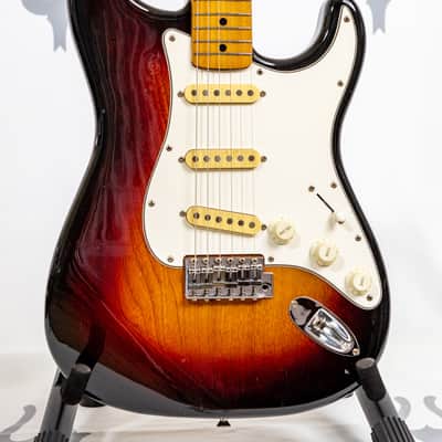 Daion Performer Series 500YB - Yellow Sunburst - Stratocaster image 2