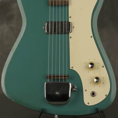 1965 SILVERTONE model 1417 L 1413 w/Vibrato TURQUOISE image 1