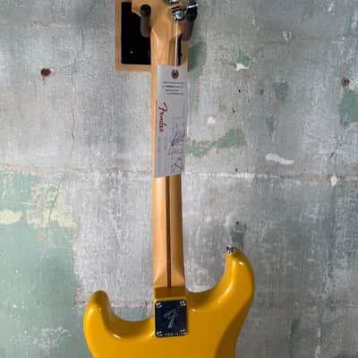 Fender Player II Modified Stratocaster with Maple Fretboard 2025 - Present - Sunshine Yellow image 9