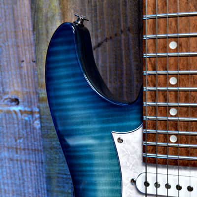 Immagine Ibanez AZ22S1F-TXB Standard - Transparent Turquoise Burst w/ Hard Case - 7