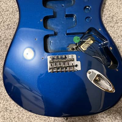 Fender Stratocaster 2006 - Loaded Electron Blue body image 1