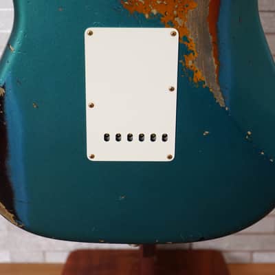 Fender Custom Shop 2025 61' Stratocaster Heavy Relic - Aged Ocean Turqouise over 3-Color Sunburst image 13