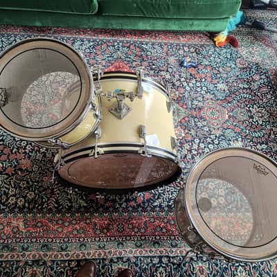 Vintage 1970s Ludwig No. 999 Deluxe Classic Outfit 9x13 / 16x16 / 14x24" Drum Set (3-Ply) in Silver Sparkle image 5