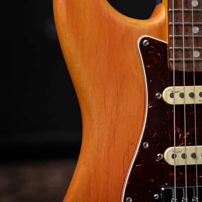 Fender Michael Landau Coma Stratocaster - Coma Red with Vintage-Style Navy Blue Hardshell Case - Demo image 13