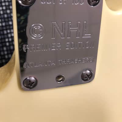 Fender US Telecaster NHL 2000 Atlanta Thrashers Team autographed Guitar image 8