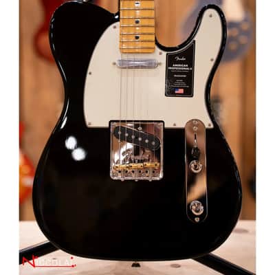 Fender American Professional II Telecaster Maple Fingerboard, Black image 2