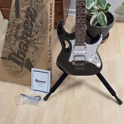 Ibanez JEMJR Steve Vai Signature BRAND NEW JEM JR Black HSH Super Strat Guitar Tree of Life Vine Inlay image 4