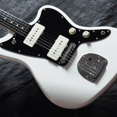 Fender Japan Hybrid II Jazzmaster 2022 - Arctic White - EXCELLENT condition image 2