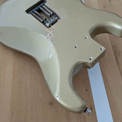 Dutchrelics Stratocaster nitro Body 2014 Shoreline Gold + Vibrato image 10