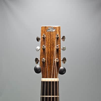Froggy Bottom M Series Deluxe "Custom" 2014 - Gloss image 3
