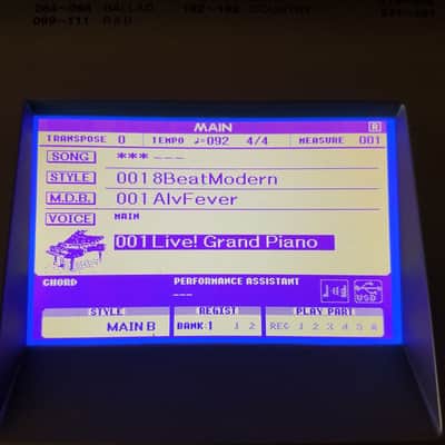Yamaha DGX-520 88-key piano w\ stand image 3