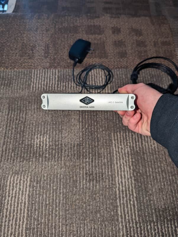 Universal Audio UAD-2 Satellite Quadcore   Light Grey image 1