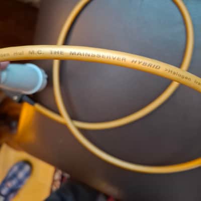 Van Den Hul The Mainsserver Hybrid Power Cable 1,5m image 2