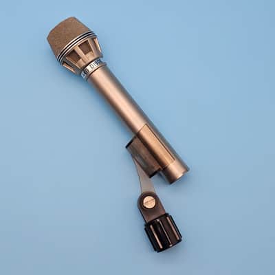 ☆Vintage 1970s AKG D190E *New Foam Inside Grille* - Dynamic Microphone D190 image 1