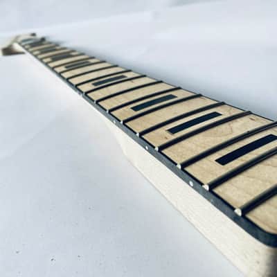 4 String Jazz Bass Style Maple Neck, 20 Frets Fingerboard image 9