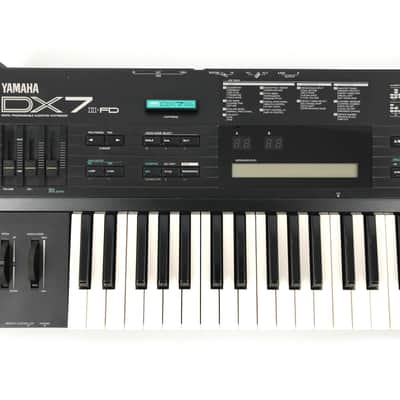 Yamaha DX7 II FD image 2