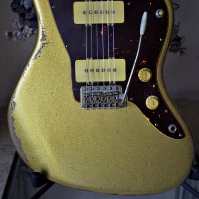 American Fender Jazzmaster Relic  Custom  Nitro Gold Sparkle G&G Case image 22