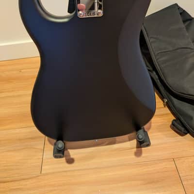 Squier Debut Stratocaster HSS 2025 - Matte Black - WITH gig bag image 11