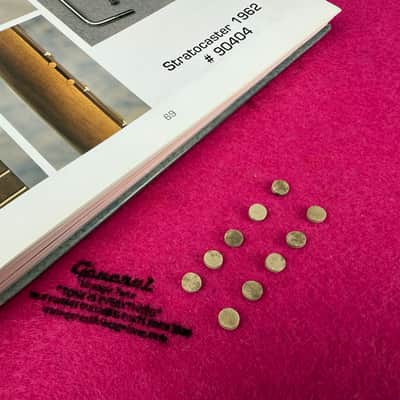 GVT Phenolic paper Aged clay Dot Inlays 1959 - 1963  ( 10 Dots 1/4" ) Pre cbs Fender ®️ Pre cbs Material. image 1
