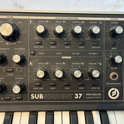 Moog Subsequent 37 Analog Synth 2017 - Present - Black image 4