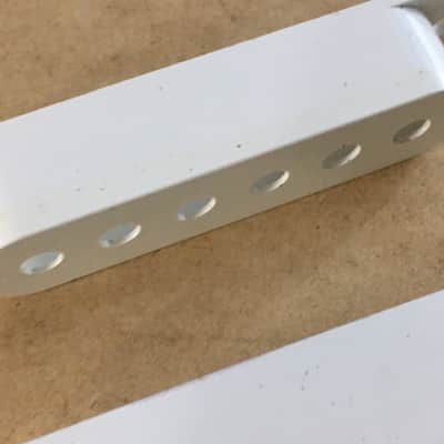 3 DiMarzio Made in USA STRAT Pickup Covers Aged Relic Off White Parchment image 10