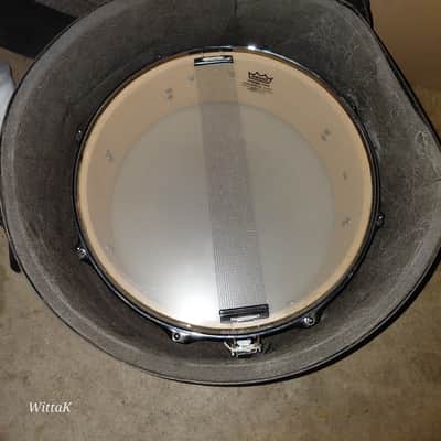 Pearl maple shell acoustic snare drum. 1980 - Maple image 4
