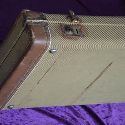 Fender Stratocaster Telecaster 1950s style vintage tweed case made in USA*cool hard case with a real vintage vibe to it*heavily used but still goin' strong after many years on the road*perfect fit for your old Strat/Telly image 11
