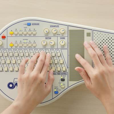 Suzuki OM-108 Omnichord image 6