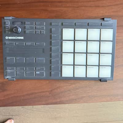 Native Instruments Maschine Mikro MKIII 2017 - Black image 1