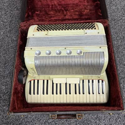Scandalli small Piano Accordion, White image 3