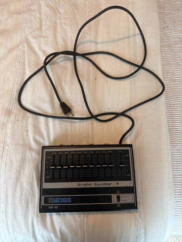 Boss GE-10