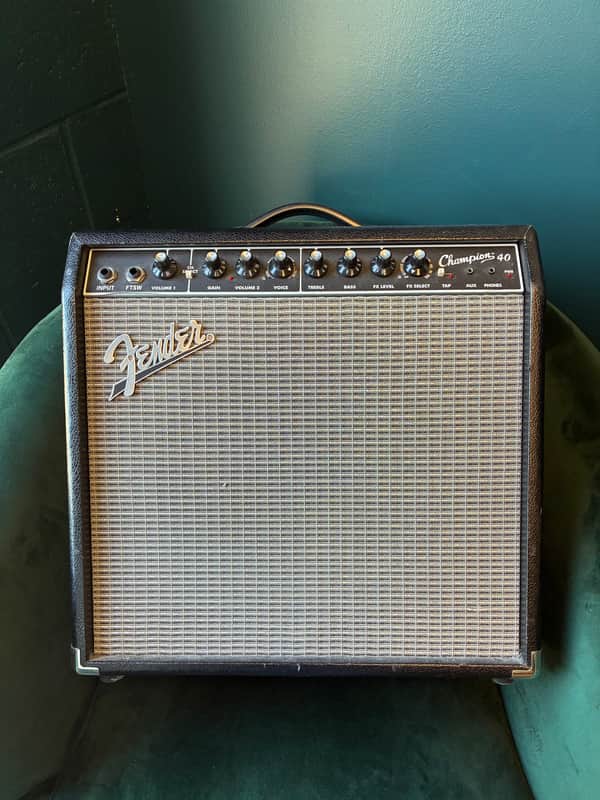 Fender Champion 40 2-Channel 40-Watt 1x12" Guitar Practice Amp 2013 - 2024 - Black image 1
