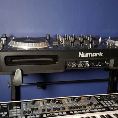 Numark Mixdeck Quad 4-Channel Universal DJ System 2010s Black image 3