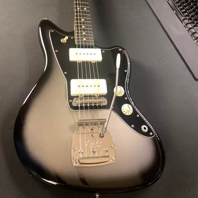 Fender Limited Edition American Professional Jazzmaster with Ebony Fretboard 2017 - Silverburst image 4