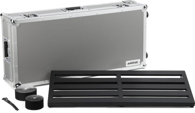 Pedaltrain Novo 32 32x14.5-inch Pedalboard with Wheeled Tour Case image 1