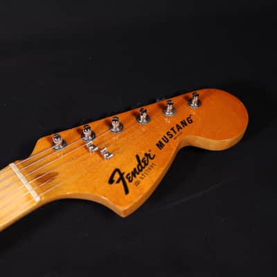 Vintage Fender Mustang 1978 with Case USED 097 image 4