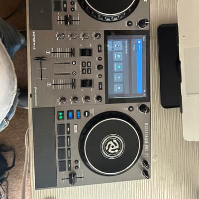 Numark Mixstream Pro Go 2-Channel Battery-Powered Standalone Streaming DJ Console 2023 - Present - Black image 4