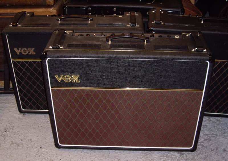 Vox AC30 JMI NoTop boost, 1965 Vibrato, 2x12"Grey Bullet, new cabinet, a real strong sound !  EX+ image 1