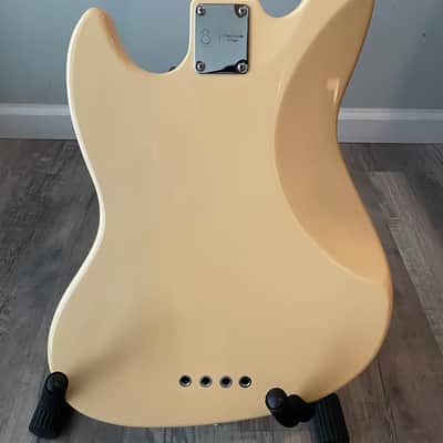 *Modded* Sire Marcus Miller V5 Four String 2023 - Antique White image 5